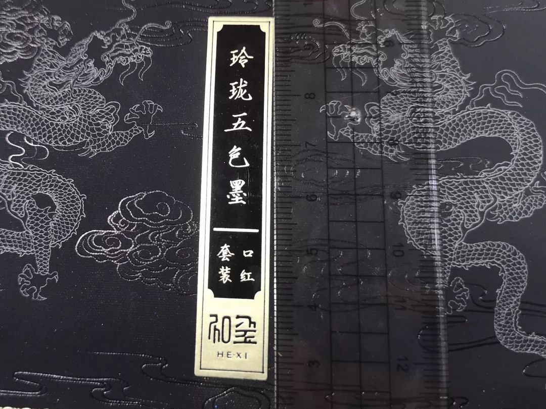 真人实测5款故宫淘宝口红，我再也不要上故宫的当！