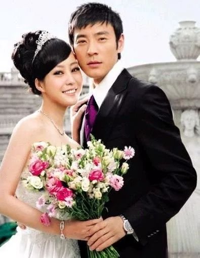 隐婚2年无人知?！拍婚纱照准备公布，却突然离了