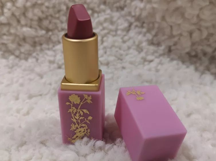 真人实测5款故宫淘宝口红，我再也不要上故宫的当！