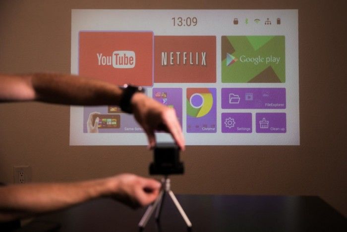 可以轻松携带的便携高清投影仪Piqo正在众筹