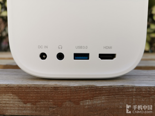 米家投影仪青春版评测: 背包里的百吋电视