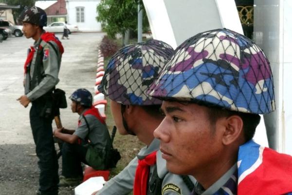 缅甸佛教徒叛军袭击警察哨所 13名警察死亡