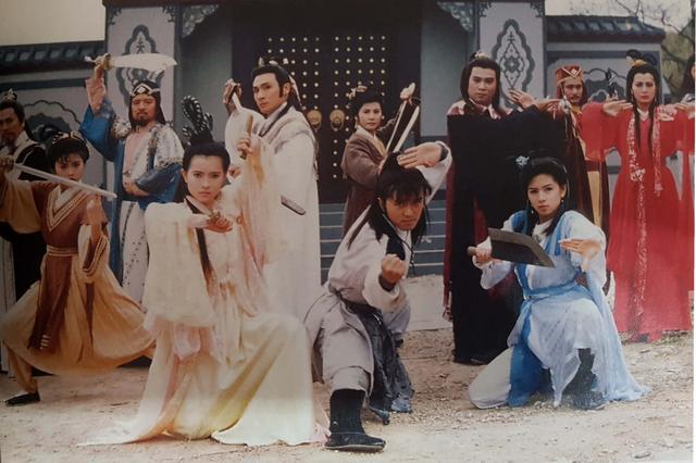 66岁吴孟达上《十三邀》谈星爷：有机会喝酒聊天，愿意话忆当年