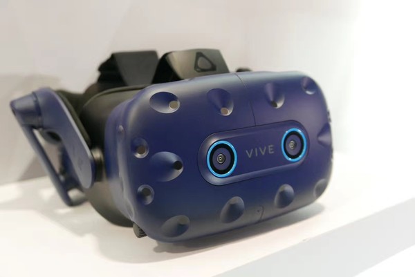 帮用户更容易进入VR世界 HTC VIVE Cosmos等新品发布