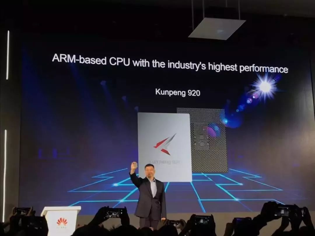 CES 2019开胃菜竟然是芯片，英特尔 英伟达 高通 华为 AMD已经开打！