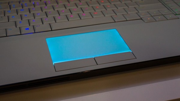 这才叫性能怪兽 Alienware Area-51m亮相CES