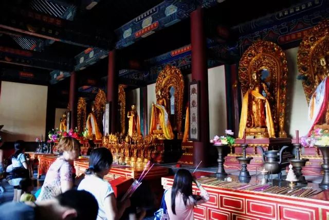 到了春节上香祈福,据说北京这18个寺庙最灵验!