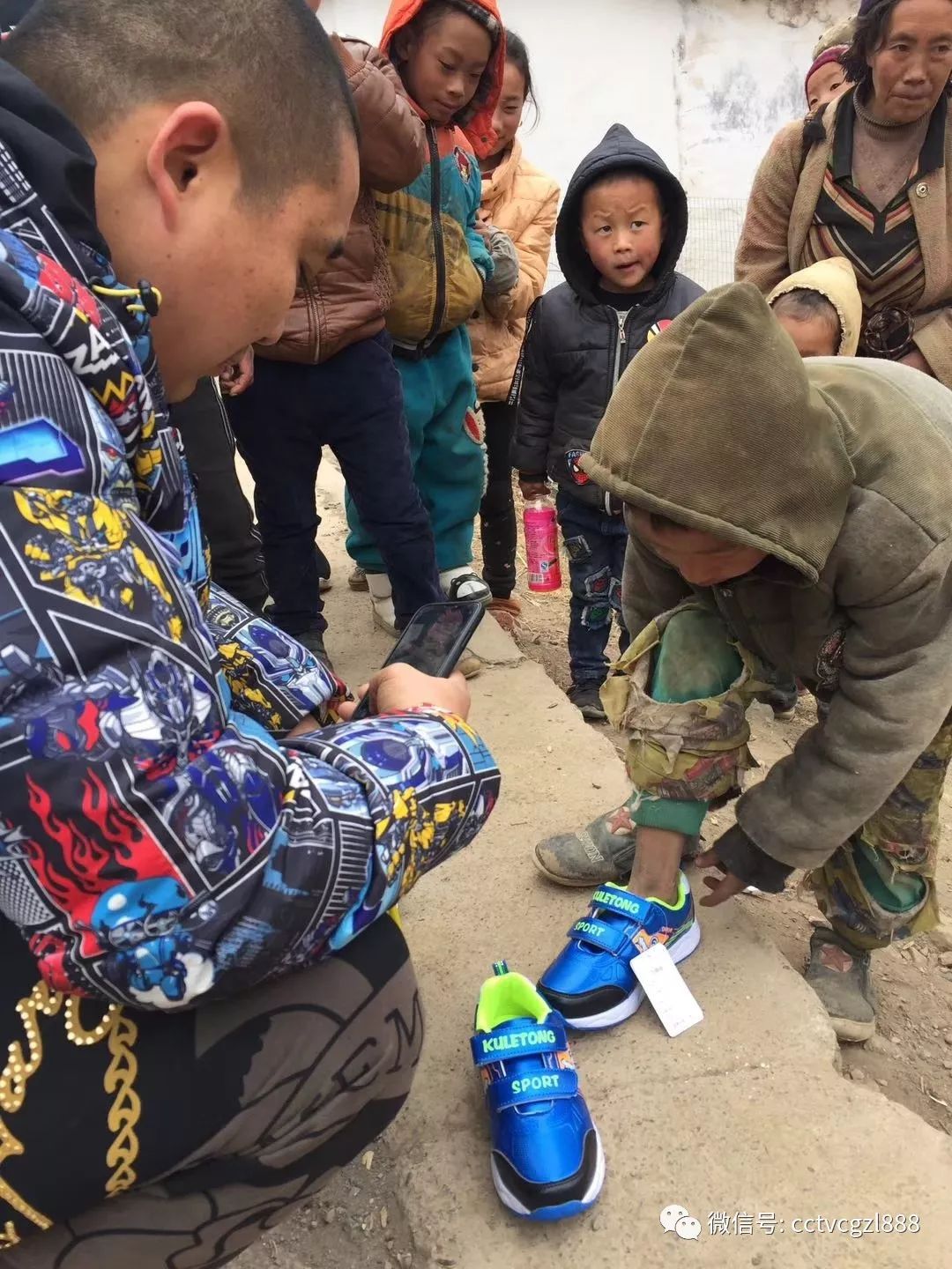 张晓林:情系大凉山,甘当公益人使者!