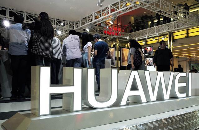 大公司年终奖怎么样？华为交了8万块的税，阿里的让人不敢想象！