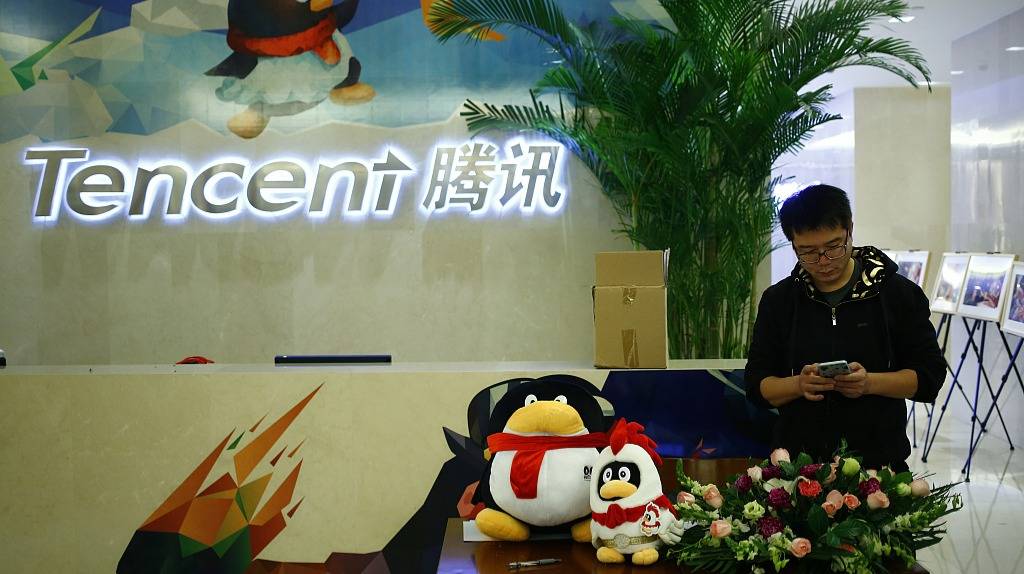 【虎嗅早报】腾讯QQ辟谣：网传“212事件”处罚通知系谣言；库克谈iPhone在华降价：效果有待观察