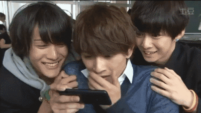 《冰雪奇缘2》发布首个预告片;腾讯游戏发布直播行为规范公告;TikTok日本推出“育成计划” | 猬报