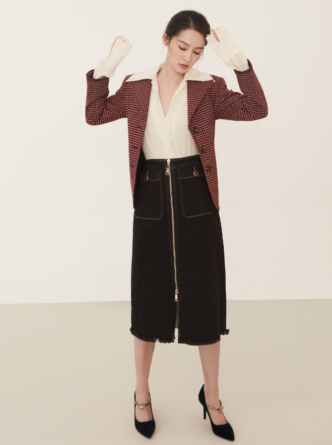 再往前推两年,根本就没人料到,今天的李沁会穿