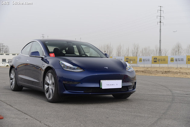 特斯拉Model 3场地试驾 动力操控是亮点