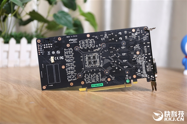 影驰GTX 1660 Ti大将显卡拆解图赏：蓝色风扇夺目