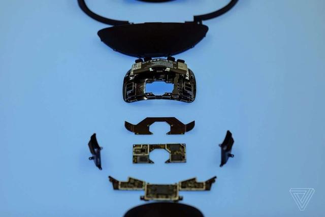 微软发布HoloLens 2：视场角扩大一倍 定价3500美元