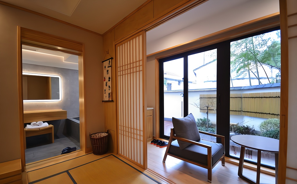 “裸奔”之下，民宿经营者何去何从？