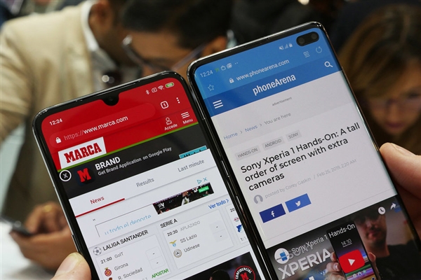 骁龙855巅峰对决！小米9、三星S10上手对比：你更爱谁？