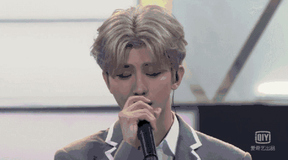 这一年，蔡徐坤经历了什么？