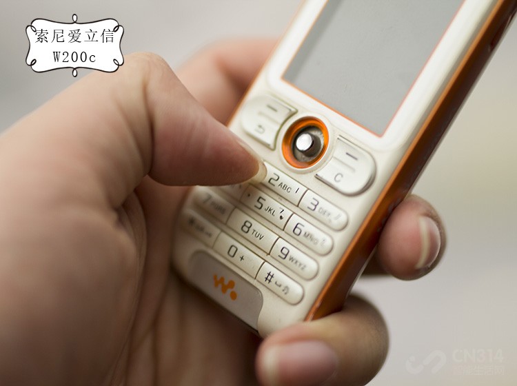 索尼爱立信W200c 索尼爱立信W200c