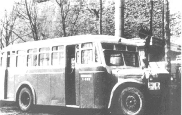 94年前的春天,天津首辆公共汽车始发,4枚铜钱一站,穷人坐不起