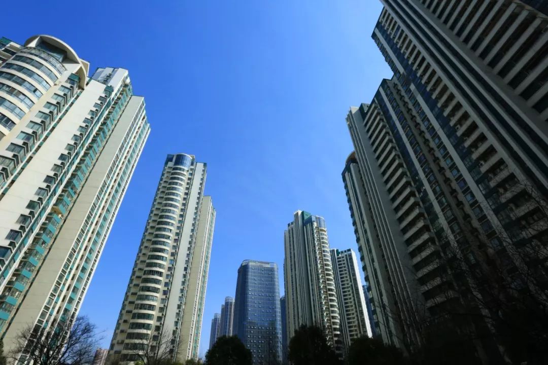 新贵抄底接旧盘