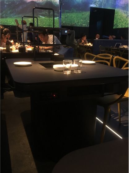 不是广告！体验了2次海底捞智慧餐厅，我有一堆话憋出内伤！