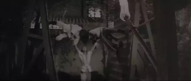 它是邵氏公司最怪异的武侠片,备受老外推崇,一招一式透露邪气!