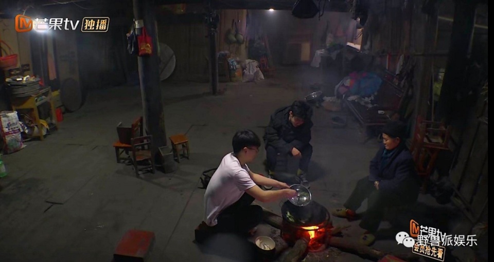 一个话痨，一个段子手，我发现了两个妙人儿…
