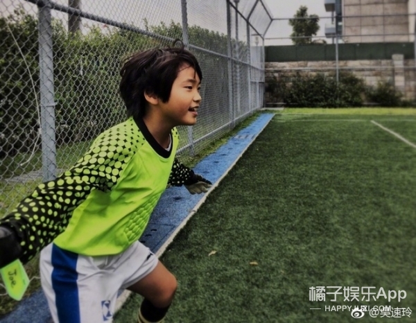 还记得《爸爸去哪儿》里的Joe吗？他现在长这样啦！