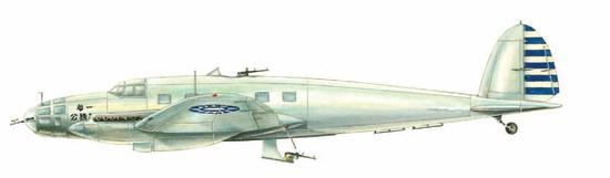 广东空军浅灰色涂装版亨克尔He--111轰炸机彩绘,值得一提的是,此机是以“献机运动”名义购入,机头有“粤一 公务员”字样,表示为广东公务员所捐赠款项购买,此时是为了凑数才重新涂有这个字眼