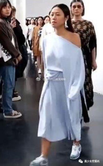 她自称撞脸换头宝贝、热巴、娜扎等多位明星？敢用不P的照片吗？