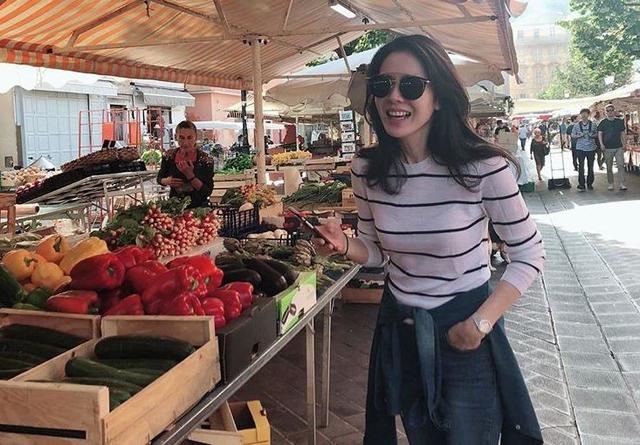 打败全智贤,撩倒宋慧乔前男友,37岁被小6岁奶狗“恋”上