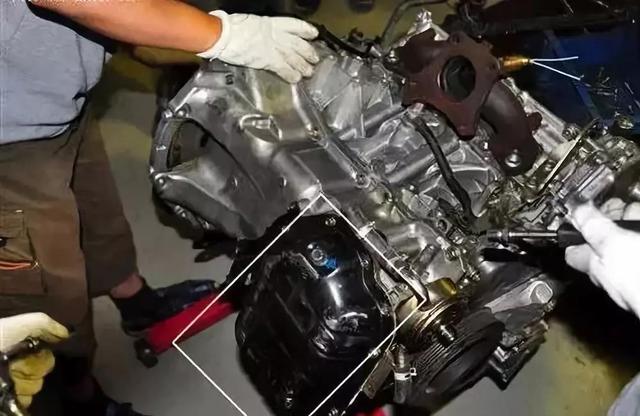 汽车油底壳干式与湿式到底有什么不同