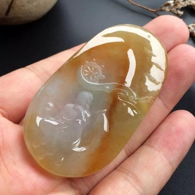 你认得出黄翡和黄龙玉吗?这两种玉石,哪种比较好?