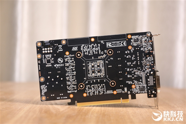铭瑄终结者GTX 1660显卡图赏：做工、散热全面升级