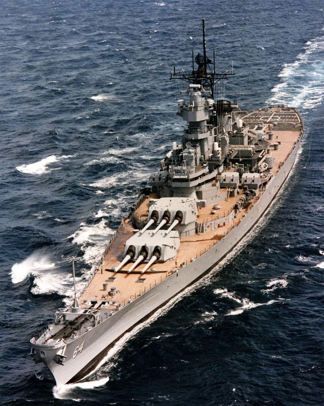 分析了055舰作战能力后 美军决定打造重型巡洋舰_凤凰网