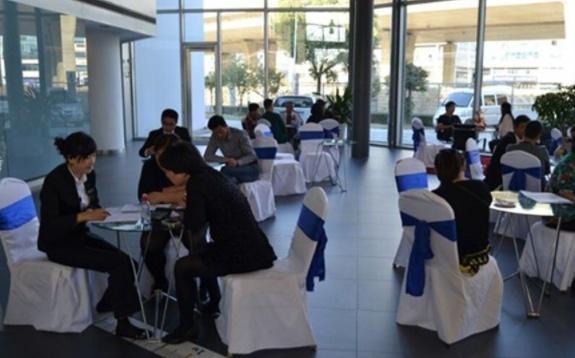 买车时，为什么有些4S店要隔天才交车？看看内行人的说法