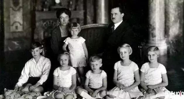 传承力量•权力 | 卢森堡王室(下):王子与公主的爱情童话