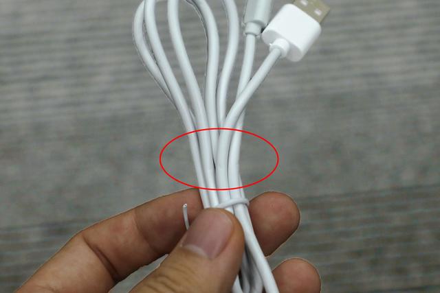 廉价充电线品质究竟有多差？ 看后再也不想用