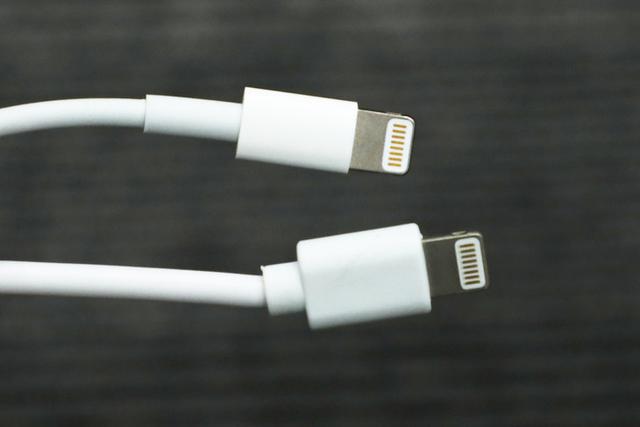 廉价充电线品质究竟有多差？ 看后再也不想用