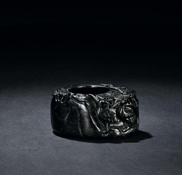 详解和田玉中最为深沉的有色玉种—墨玉