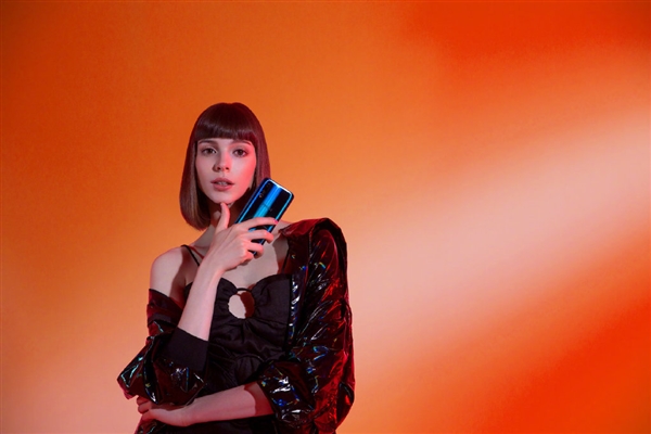 魅族16s幻影蓝即将登场:对称式全面屏设计