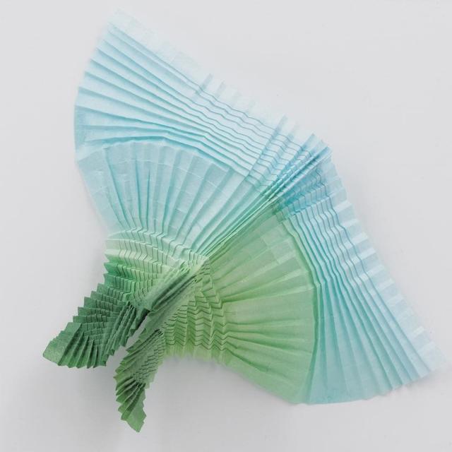 折纸艺术家的镶嵌折纸雕塑