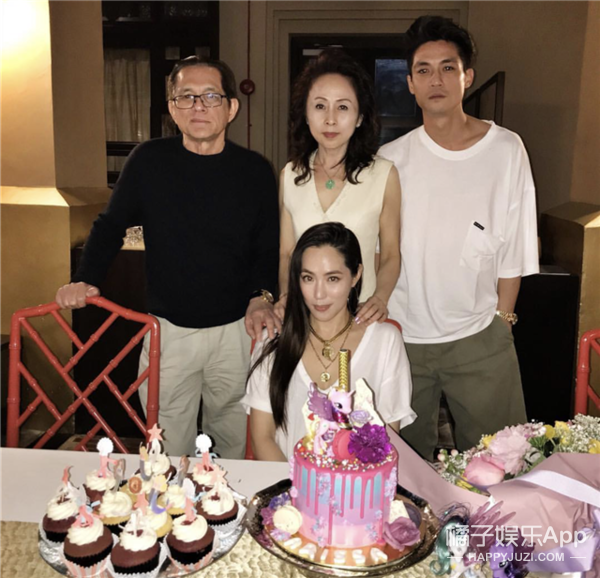 圈子真是小，这位归国女爱豆竟和他在一起了？