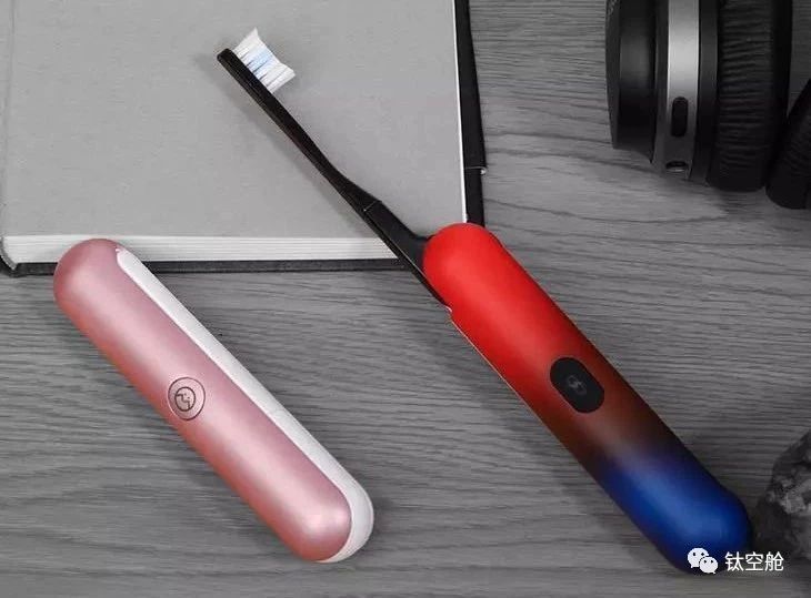 每天用的牙刷竟然有上百万细菌......怎么办？