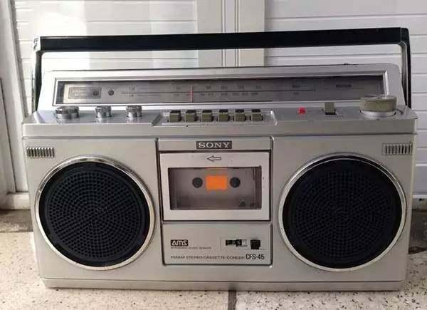 又一波回忆终成回忆“小霸王”就此别过!80后回忆盘点,说好不哭