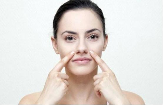 法令纹是衰老的表现,为什么年纪的女孩脸上都会有法令纹?