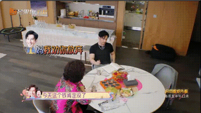 以前的恩爱和体贴都是装的？