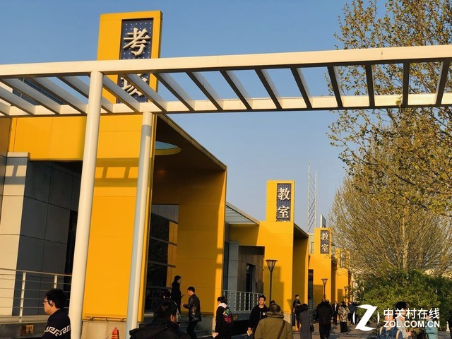 为解答摩托车驾照所有疑问 编辑亲自去考