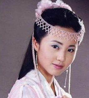 章子怡曾给她伴舞，李小冉恨她嫁给偶像，但最励志的还是她的脸！